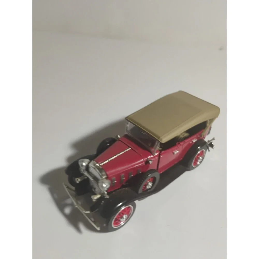 1932 CHEVY CONFEDERATE SERIES NATIONAL MOTOR MUSEUM 1:32 OPENING DOORS &  HOOD